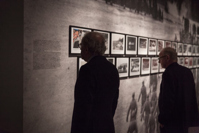 The Storming of the Winter Palace: Forensics of an Image