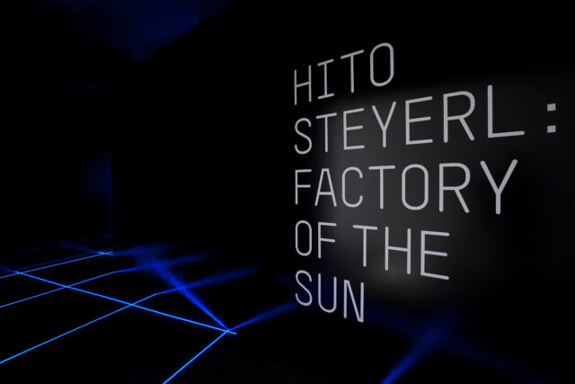 „Hito Steyerl: Factory of The Sun“ im HMKV auf der Ebene 6 des Dortmunder U vom 05. Juni - 28. August 2016