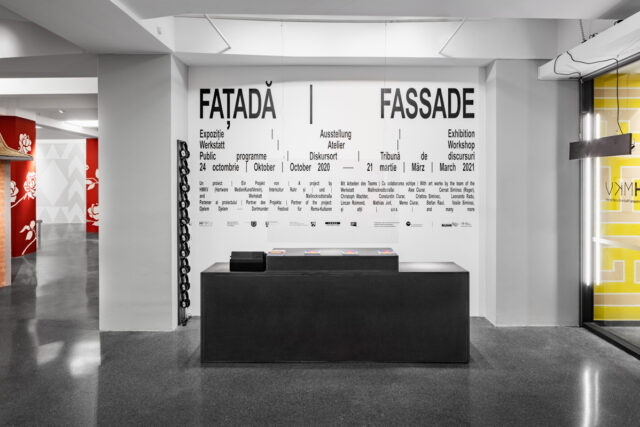 Ausstellungsansicht „Faţadă/Fassade“, HMKV im Dortmunder U, 24. Oktober 2020 – 11. April 2021, Foto: Christian Huhn
