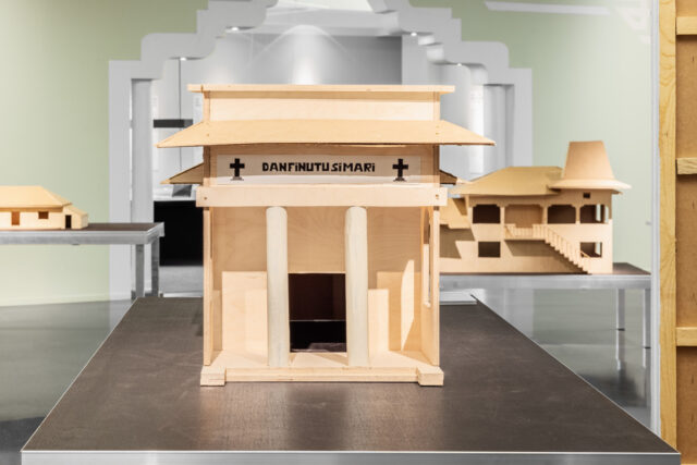 Ausstellungsansicht „Faţadă/Fassade“, HMKV im Dortmunder U, 24. Oktober 2020 – 11. April 2021, Foto: Christian Huhn