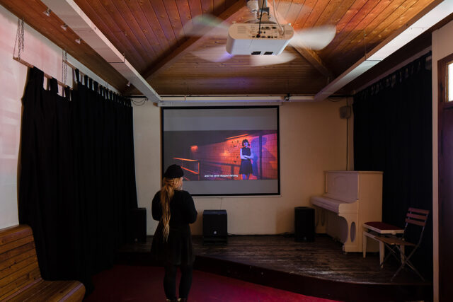 Peter van Langen, Iris-Sanne van der Aar, „Midnight Frontier“, 2019. In der Ausstellung „Can’t Get You Out of My Head“, HMKV, Langer August, 26. Juni 2021 – 08. August 2021, Foto: Julia Reschucha