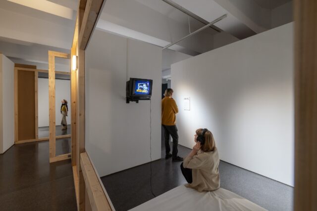 Niklas Goldbach: The Paradise Machine