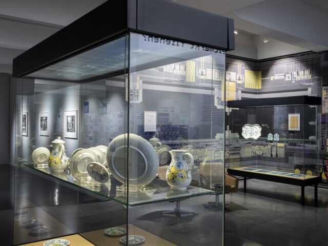 Ausstellungsdokumentation HMKV Dortmund "Robotron. Arbeiterklasse und Intelligenz"