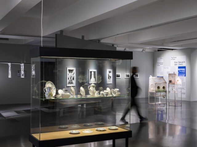 Ausstellungsdokumentation HMKV Dortmund "Robotron. Arbeiterklasse und Intelligenz"