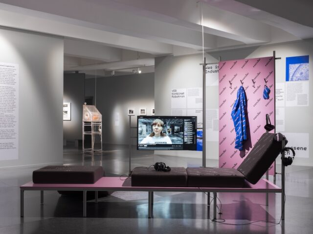 Ausstellungsdokumentation HMKV Dortmund "Robotron. Arbeiterklasse und Intelligenz"